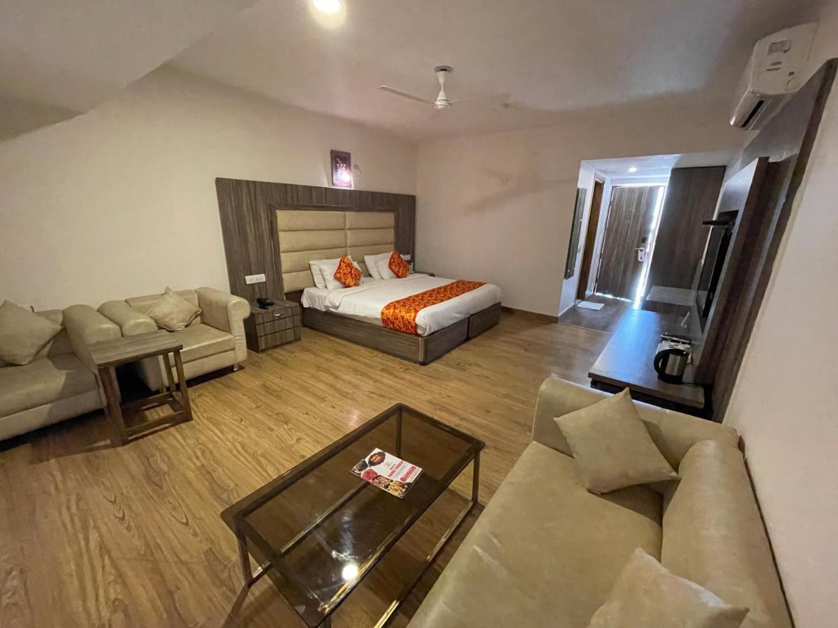 Hotel Rama Trident, Katra Katra  Zewnętrze zdjęcie