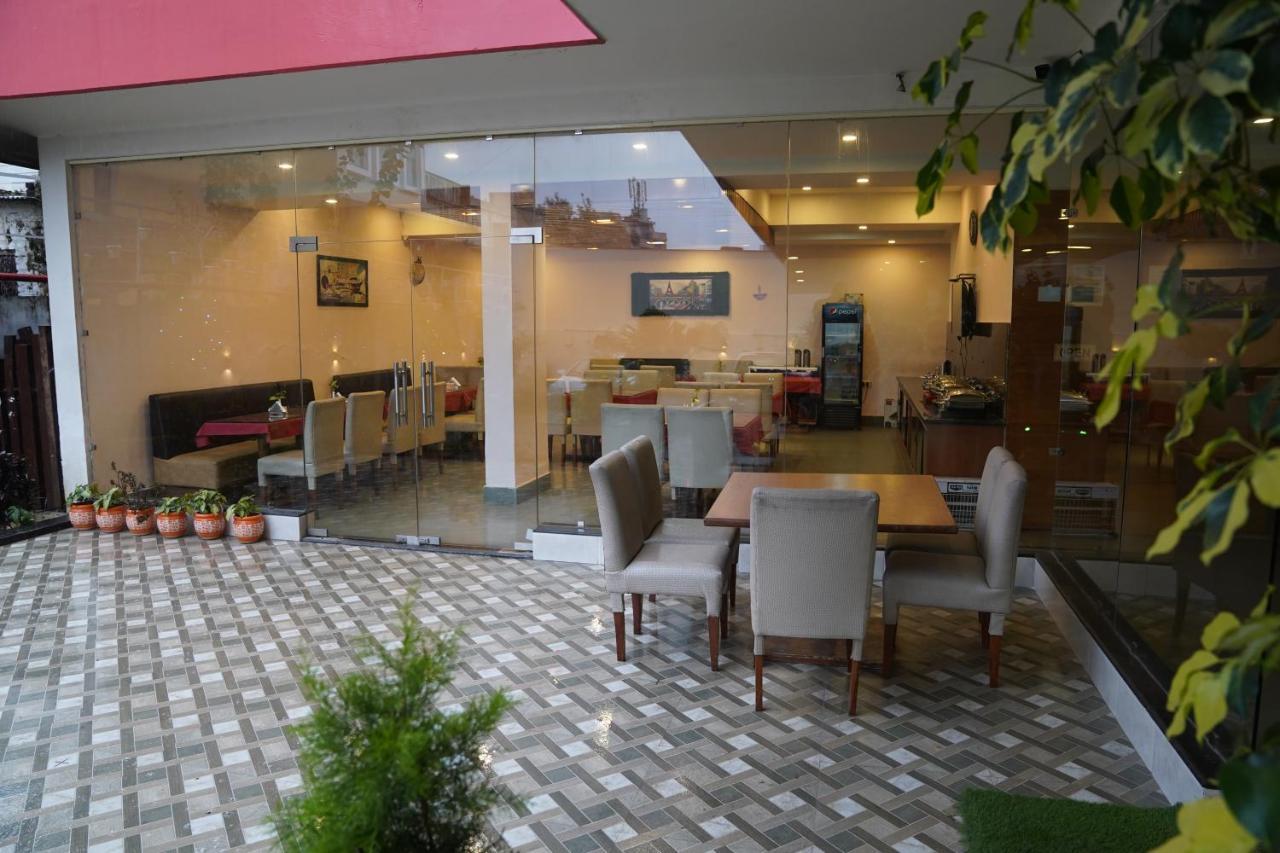 Hotel Rama Trident, Katra Katra  Zewnętrze zdjęcie