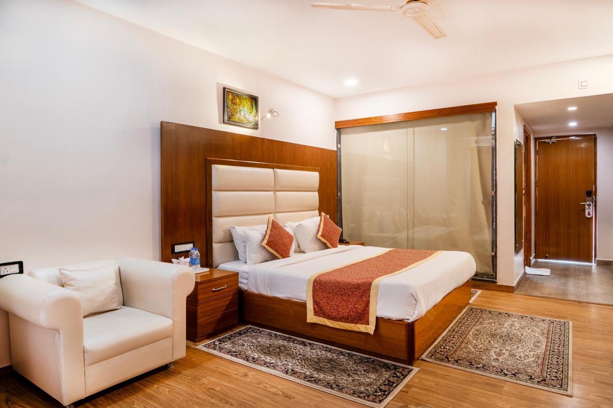 Hotel Rama Trident, Katra Katra  Zewnętrze zdjęcie