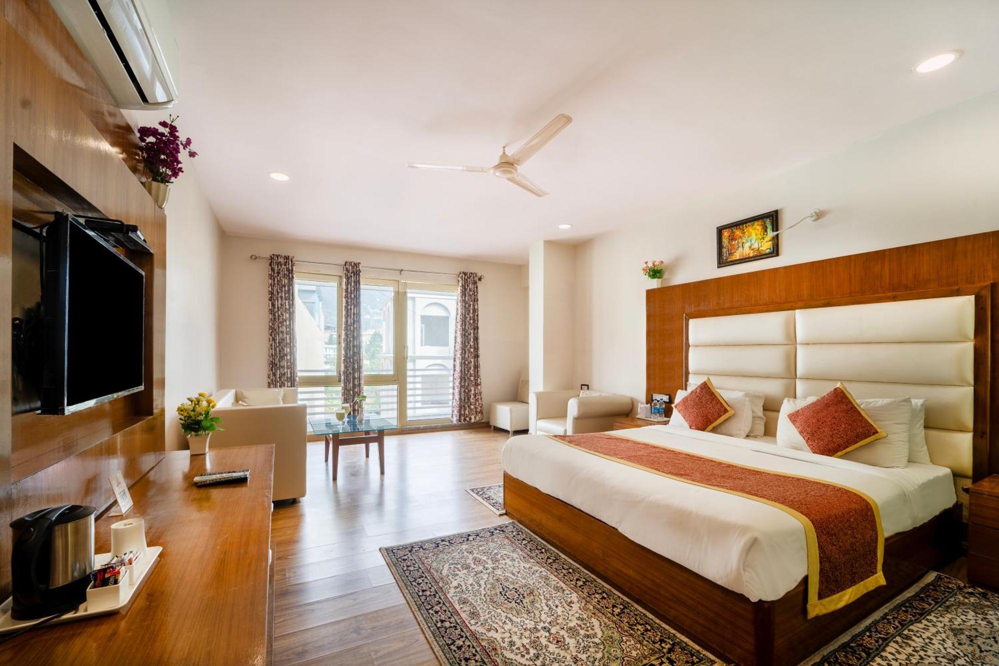 Hotel Rama Trident, Katra Katra  Zewnętrze zdjęcie