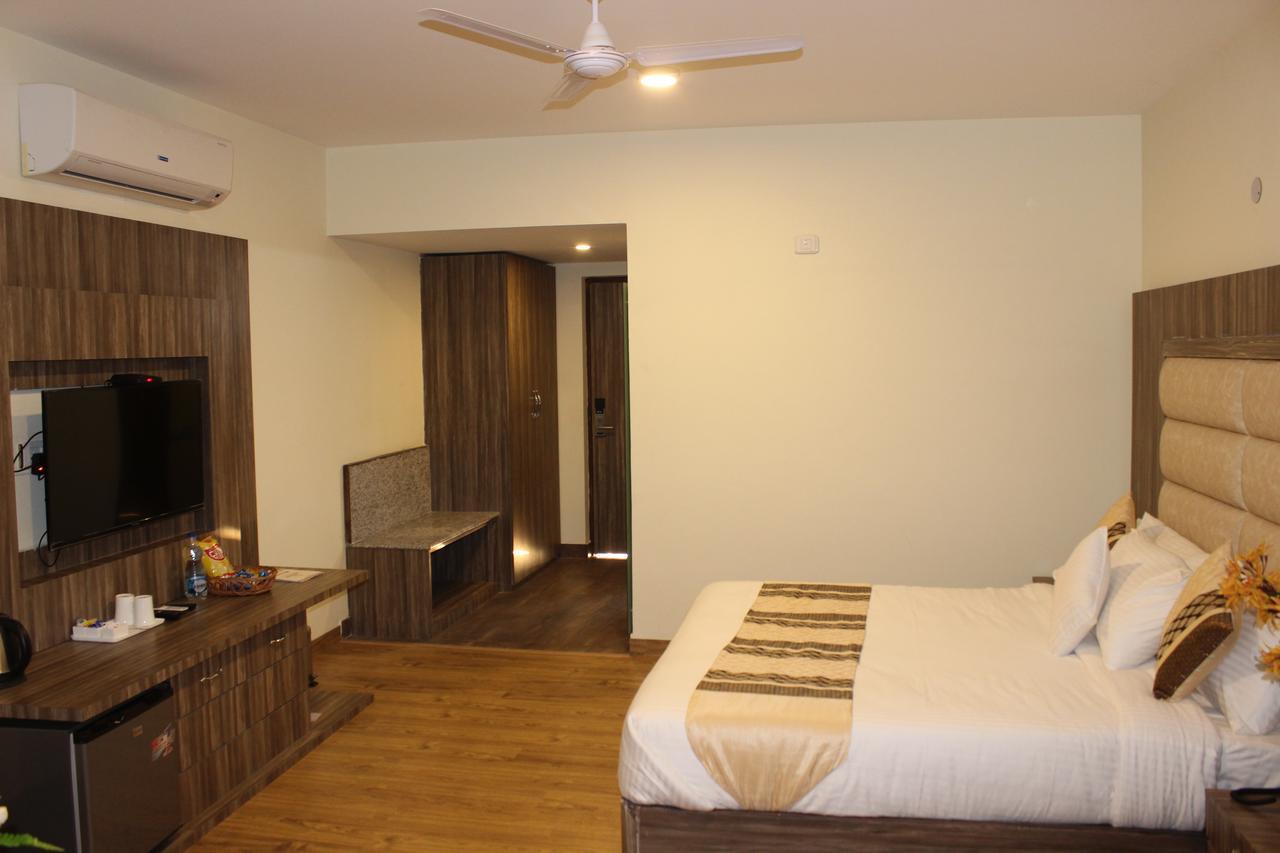 Hotel Rama Trident, Katra Katra  Zewnętrze zdjęcie