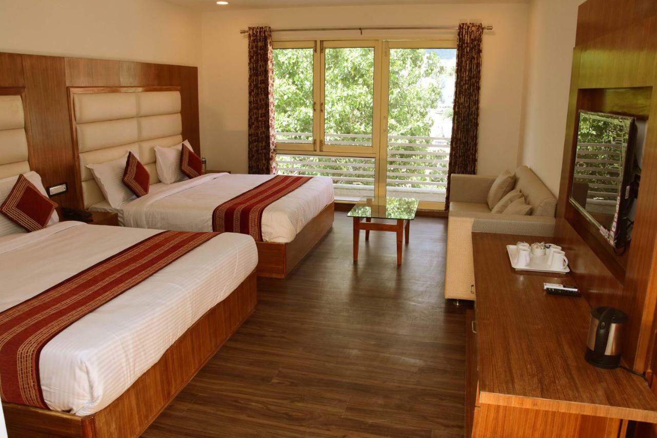 Hotel Rama Trident, Katra Katra  Zewnętrze zdjęcie